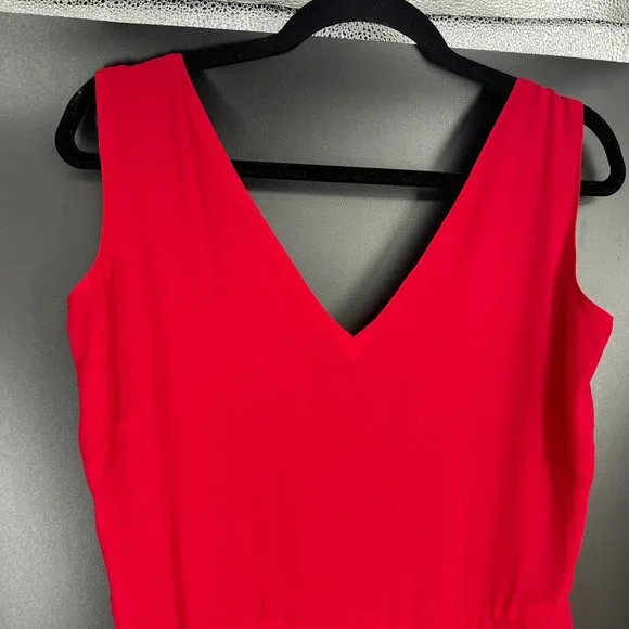 WHBM | Size 14. Red Crepe Pleated dress - Picture 5 of 13